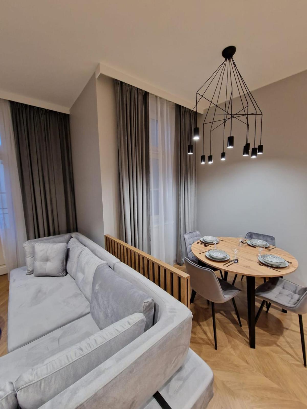 Apartamenty Sebastiana Krakow Luaran gambar